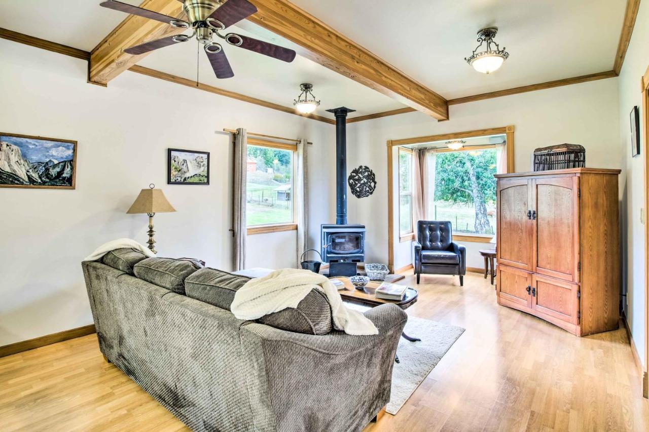 Quaint Coquille Getaway Near Beaches And Parks! Luaran gambar